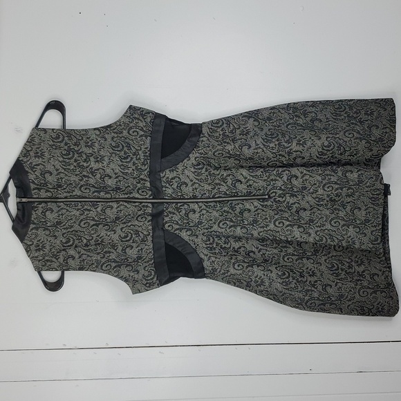 BCBGeneration Cocktail Dress Mesh Inserts High Neck Paisley Print Womens 6 - Picture 8 of 11